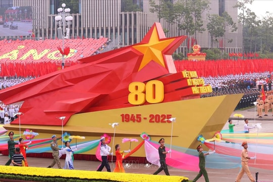 80 năm Quốc khánh: Kiều bào tại Nga luôn dõi theo và tin tưởng vào tương lai đất nước