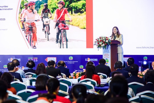 Phát triển du lịch cần song hành chuyển đổi số và chuyển đổi xanh