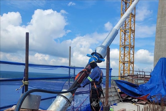 TP. Hồ Chí Minh tổ chức căng bó cáp dây văng đầu tiên cầu Phước An