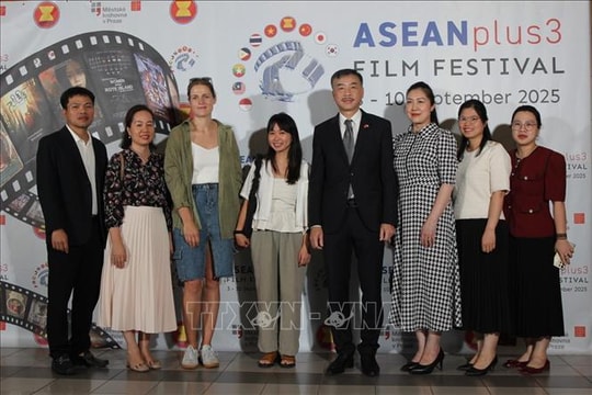 Đưa điện ảnh Việt Nam đến với công chúng CH Séc