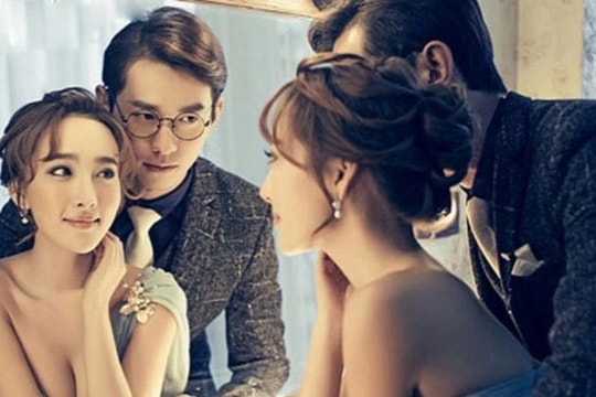 Lén vào Facebook làm một việc, nữ trưởng phòng tự đẩy chồng vào tay bồ nhí