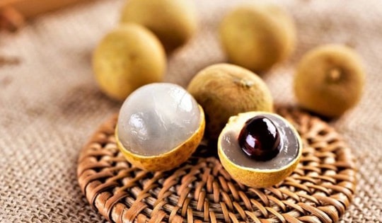 Cháu bé 2 tuổi tử vong khi đang ăn nhãn: Lời cảnh báo đau xé lòng cho phụ huynh