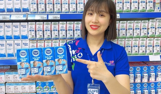 Co.opmart tặng hơn 10.000 hộp sữa - tiếp sức học sinh đến trường