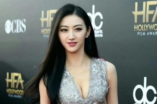 'Đệ nhất mỹ nữ Bắc Kinh' Cảnh Điềm nói về tin kết hôn