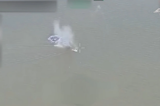Video: Nga bắn hạ tàu chở nhóm trinh sát Ukraine trên sông