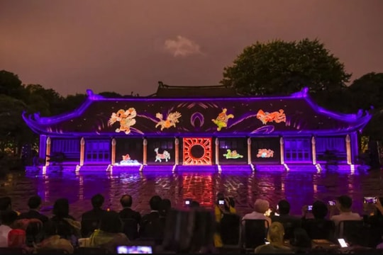 Đổi mới diện mạo du lịch bằng công nghệ hiện đại và di sản