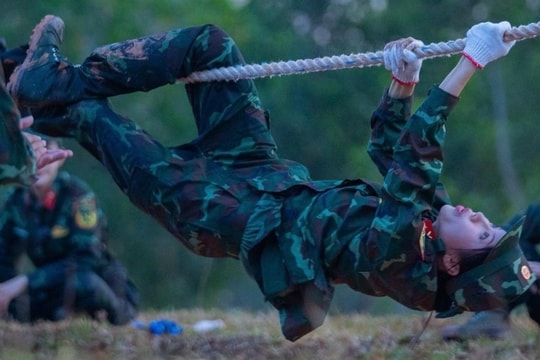 Trang Pháp ngất xỉu