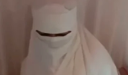 Đang tổ chức đám cưới, chú rể suýt ngất xỉu khi thấy nhan sắc cô dâu