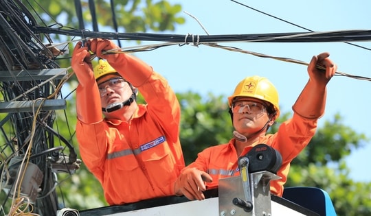 Đề xuất đưa khoản lỗ 44.792 tỉ đồng của EVN vào giá điện