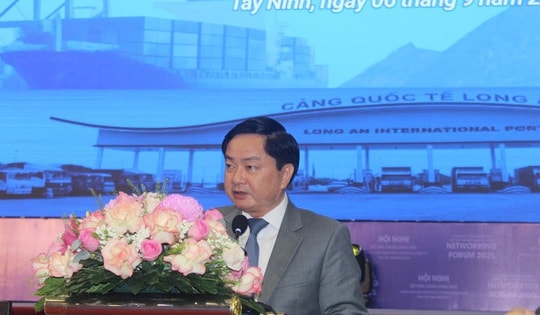 Bí thư Tỉnh ủy Tây Ninh phát biểu cam kết tại một hội nghị quan trọng