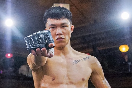 'Thần võ' Việt Nam đá gục đối thủ, Johnny Trí Nguyễn trao ngay đai vô địch