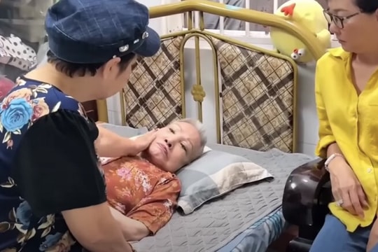 Tình trạng sức khỏe ‘quái kiệt cải lương' Hồng Nga