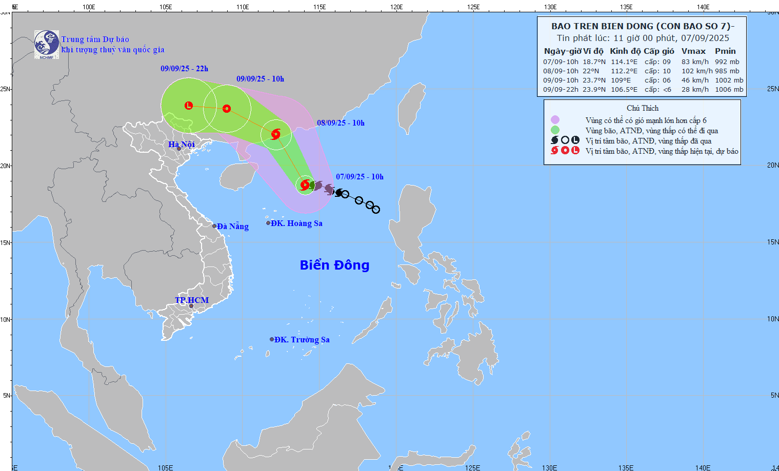 Bão số 7 giật cấp 11 trên vùng Bắc Biển Đông