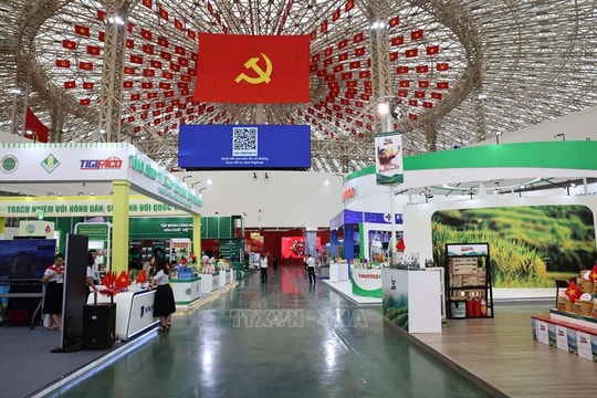 Triển lãm thành tựu đất nước: Du lịch các tỉnh, thành phố qua 34 gian trưng bày đặc sắc, độc đáo