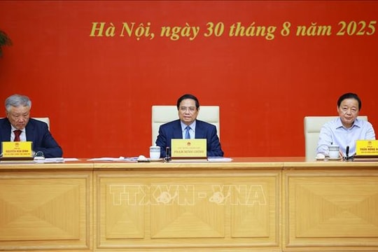 Hoàn thành các tiêu chuẩn, quy chuẩn đối với đường sắt tốc độ cao trong tháng 10/2025