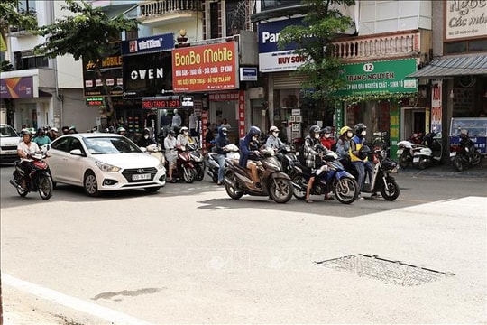 Dự báo thời tiết đêm 7 và ngày 8/9: Hà Nội nắng nóng, Nam Bộ mưa to và dông mạnh