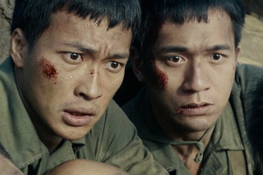 'Mưa đỏ' vượt 'Mai', trở thành phim Việt ăn khách nhất lịch sử