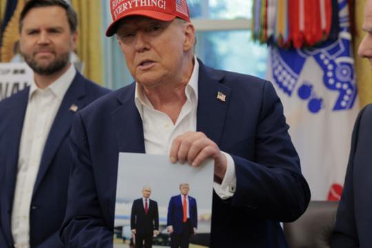 Tổng thống Ukraine cáo buộc Mỹ nhượng bộ Nga