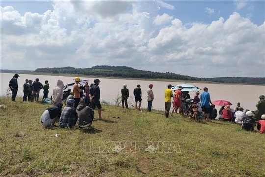 Nam thanh niên bị nước cuốn mất tích khi đi câu cá tại lòng hồ thủy điện Thác Mơ