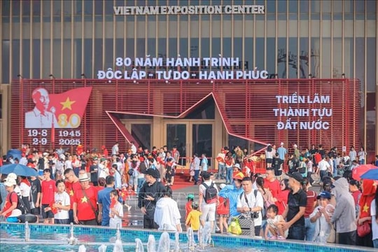 Hoàn thiện, phê duyệt chương trình Lễ bế mạc Triển lãm thành tựu Đất nước