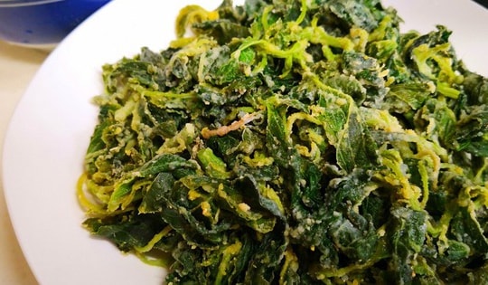 Rau dại xưa hái cho lợn ăn không ngờ quý như "nhân sâm của người nghèo", ở quê mọc um tùm