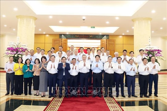 Tổng Bí thư chủ trì cuộc làm việc của Bộ Chính trị với Ban Thường vụ Đảng ủy các cơ quan Đảng Trung ương