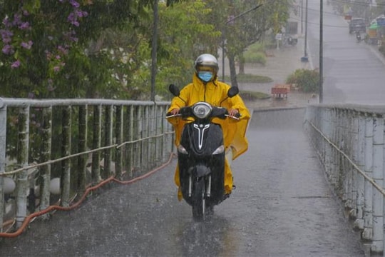 Miền Bắc mưa lớn, cảnh báo lũ quét, sạt lở