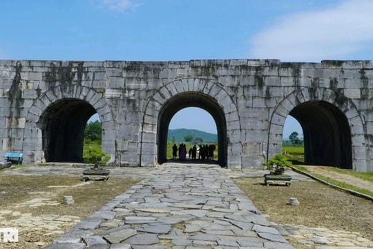 Hơn 354 tỷ đồng bảo tồn công trình bằng đá cổ độc nhất vô nhị ở Việt Nam