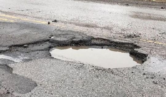 Chồng cố gắng cứu vợ bị điện giật, cả hai đều tử vong