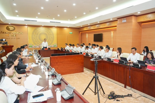 Hiệu ứng quy định mới có độ trễ, chưa tác động ngay tới thị trường vàng