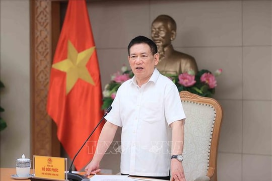 Phó Thủ tướng Hồ Đức Phớc: Đẩy nhanh ban hành nghị định để giảm bớt khó khăn cho doanh nghiệp