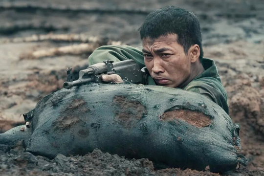 Đạo diễn 'Mưa đỏ' kể cảnh quay bất khả thi trên sông Thạch Hãn