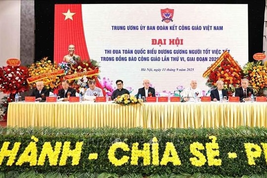 Tinh thần 'Phúc âm' và dân tộc thúc đẩy mạnh mẽ các phong trào thi đua yêu nước