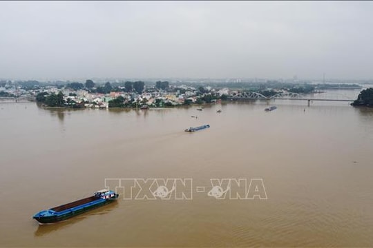 Lũ trên sông Đồng Nai nguy cơ gây ngập vùng trũng, sạt lở bờ sông