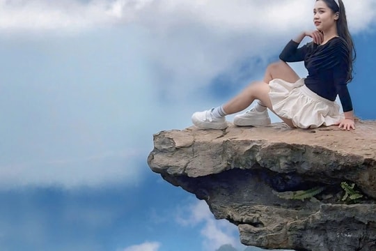 "Mỏm đá tử thần" ở Tuyên Quang tạm ngừng đón khách, dựng lan can để an toàn
