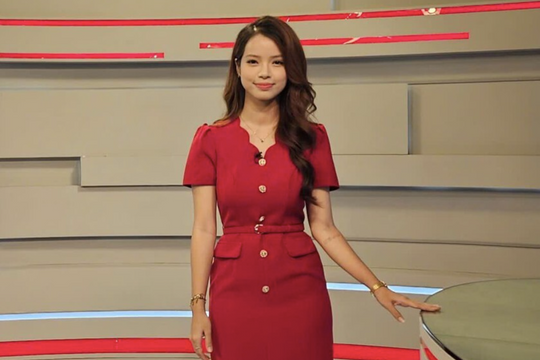 Nữ MC VTV sinh năm 2004: IELTS 8.5, từng giành học bổng toàn phần Mỹ