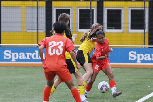 U17 nữ Việt Nam thắng đội trẻ Dortmund