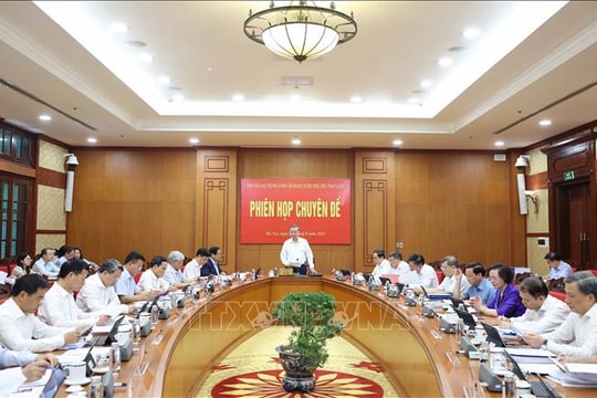 Phấn đấu hoàn thành cơ bản việc tháo gỡ các 'điểm nghẽn' do quy định pháp luật trong năm 2025​