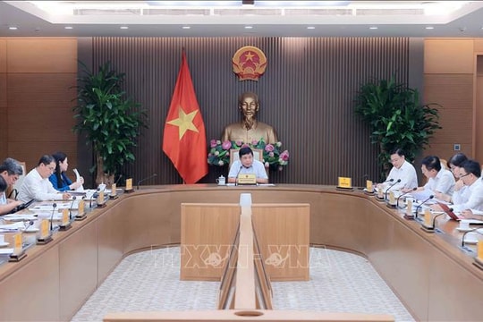 Tập trung nghiên cứu, hoàn thiện dự thảo Nghị quyết về phát triển kinh tế Nhà nước