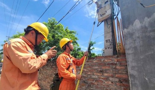 Cụ bà nhận hóa đơn tiền điện 12 triệu đồng/tháng, bất ngờ kết quả kiểm tra