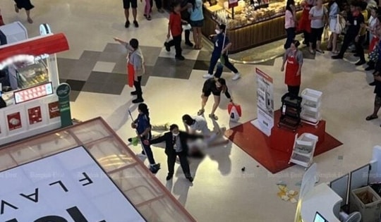 Bị bắt quả tang quay lén dưới váy phụ nữ, tên biến thái nhảy khỏi tầng 4