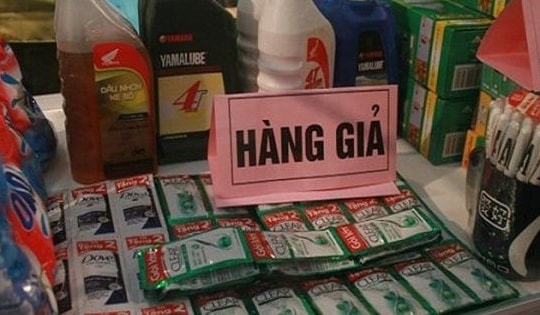 Mua phải hàng giả, hàng nhái trên online, người tiêu dùng có thể làm gì để lấy lại tiền?