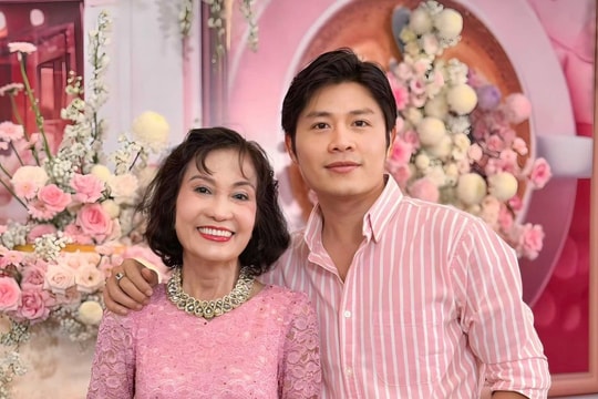 Bí mật đằng sau câu hát khiến 'nhạc sĩ tỷ view' Nguyễn Văn Chung rơi nước mắt