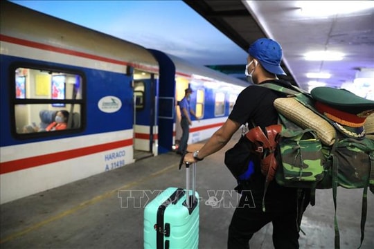 Ngành đường sắt giảm 10% giá vé tàu cho tân sinh viên