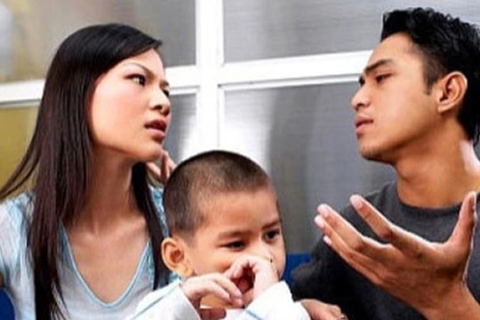 Vì một lý do buồn cười, vợ mới nhất định không sống cùng con riêng của tôi