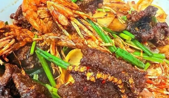 Quán ăn gây bức xúc vì "chặt chém" hơn 8 triệu đồng cho 1 bát mì