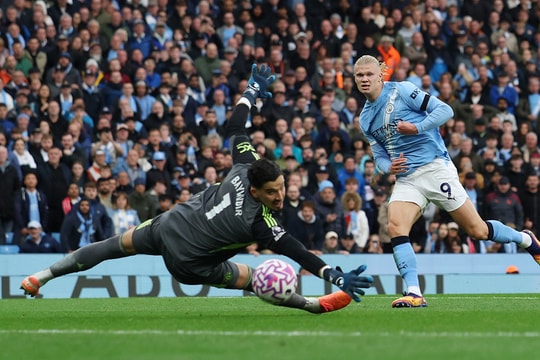 Haaland ghi cú đúp, Man City thắng đậm Man Utd
