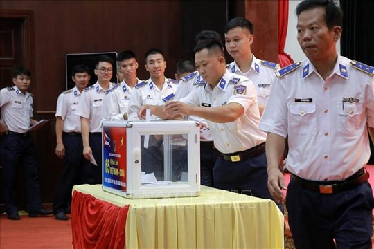 Vùng Cảnh sát biển 4 và Bộ đội Biên phòng Cần Thơ chung tay vì nhân dân Cuba