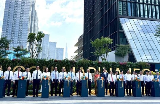 Định vị Việt Nam trên bản đồ tài chính toàn cầu - Bài 3: Tăng tốc cho mô hình 'một trung tâm, hai điểm đến'