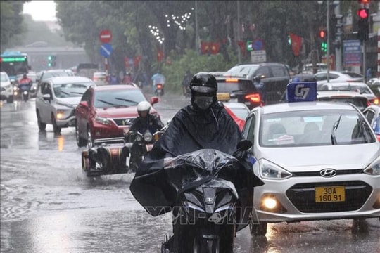 Thời tiết đêm 15/9: Nhiều khu vực mưa to, xuất hiện áp thấp trên biển Đông